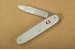 vx0.8000.26-victorinox-schweizer-taschenmesser-pioneer-alox_01-big.jpg