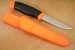Morakniv Arbeitsmesser Companion HeavyDuty F neon orange Carbonstahl