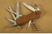 2.3911.63-victorinox-evowood-17-nussholz-schweizer-taschenmesser-01-big.jpg