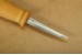 Dalahst 13 cm + 105 offiziellem Dalapferdchen-Schnitzmesser Morakniv mit Birkengriff als Set