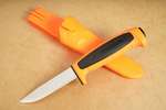 mo13626-morakniv-basic-546-orange-and-black-mora-arbeitsmesser-aus-rostfreiem-sandvik-stahl-01-smal.jpg