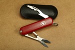 vx0.6263-jetsetter-rot-schweizer-taschenmesser-01-smal.jpg