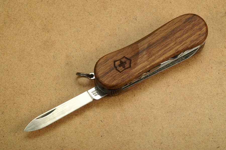 Victorinox Schweizer Messer Nagelknipser Nail Clip Wood 580-0.6461.63 