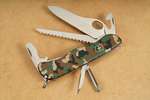 vx0.8463.mw94-victorinox-trailmaster-camouflage-schweizer-taschenmesser-01-smal.jpg