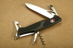 vx0.9553.mc4-victorinox-rangergrip-61-gruen-schwarz-01-smal.jpg