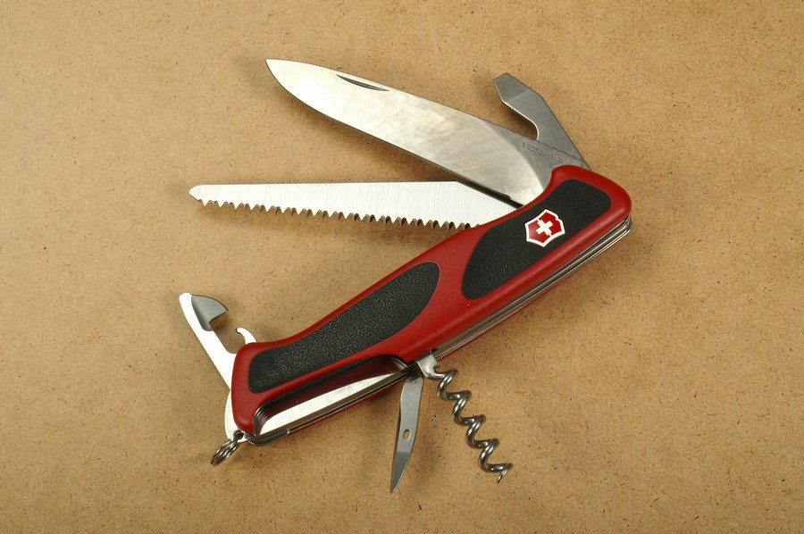 vx0.9563.c-victorinox-schweizer-taschenmesser-rangergrip-55_01-big.jpg