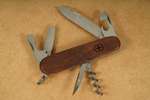 vx1.3601.63-victorinox-offiziersmesser-spartan-wood-nussholz-01-smal.jpg